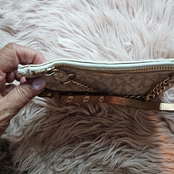 Michael Kors ML fanny pack white pull chain - Picture 4 of 4